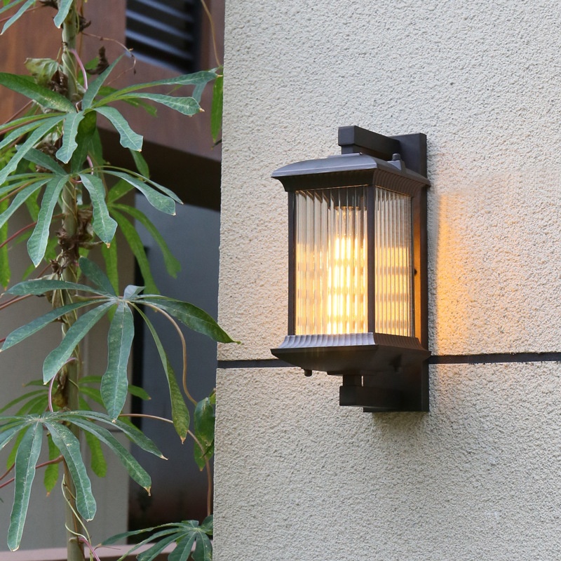 Waterproof Outdoor Solar Wall Light photo 2