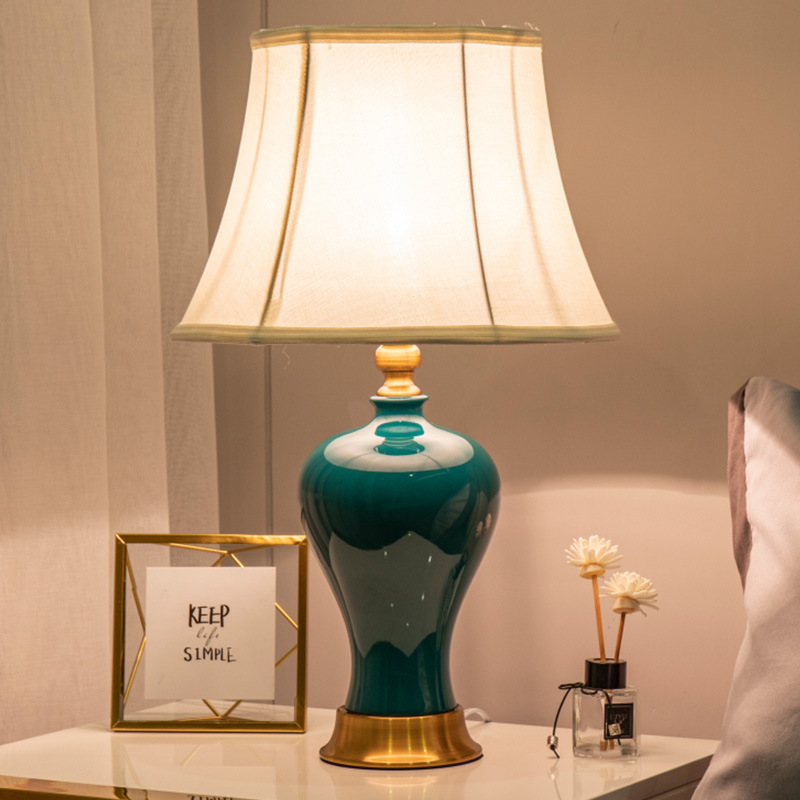 European-Style Decorative Table Lamp