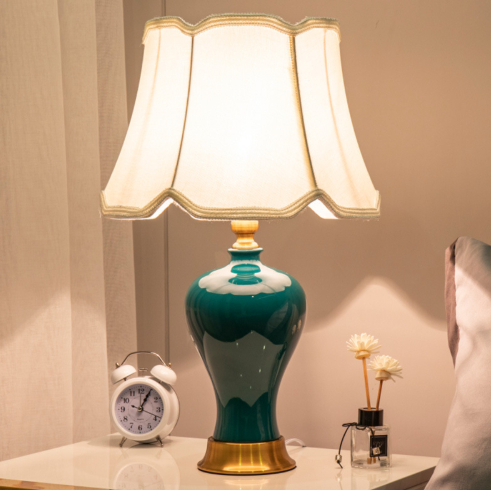 European-Style Decorative Table Lamp photo 9