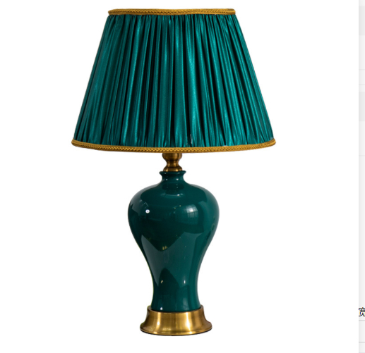 European-Style Decorative Table Lamp photo 11