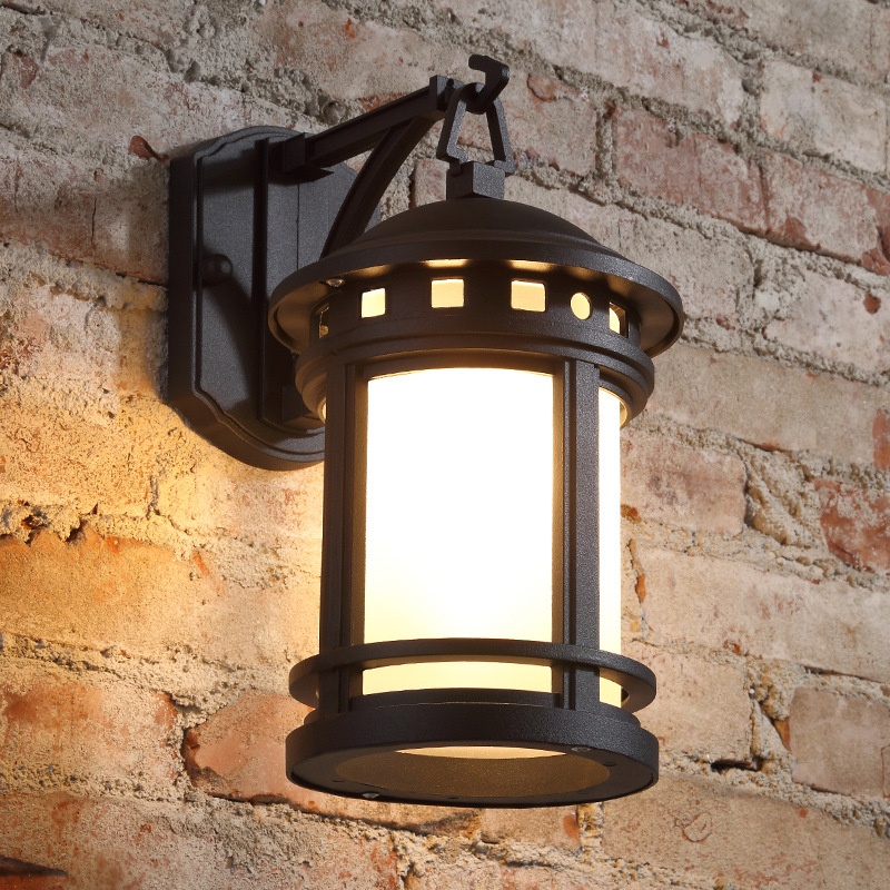 Retro Outdoor Wall Light photo 2
