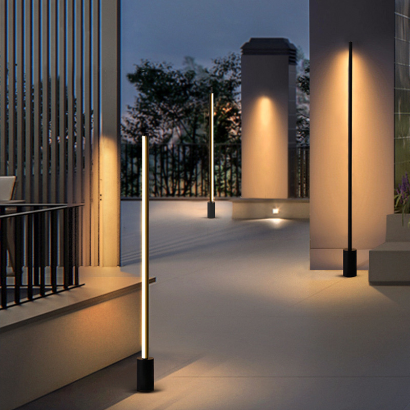 Solar or Wired Outdoor Courtyard Lamp, IP65